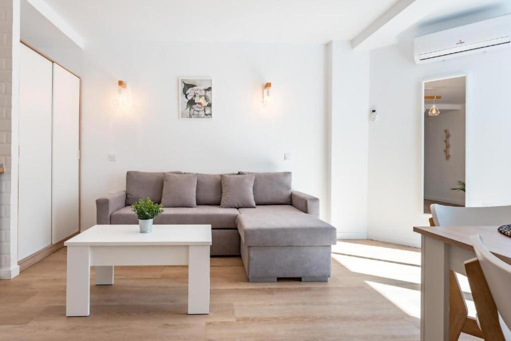 Super Loft Plazamar Torre Del Mar 2 Huesped Playa Apartment Bagian luar foto